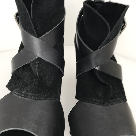 Free People Rendering Leather 9.5/40 Crisscross Straps Clog Sandal Wood Platform - Picture 7 of 9